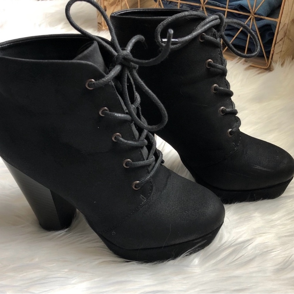Black Lace Up Platform Booties Size 5.5